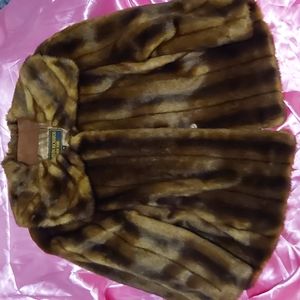 Great Gift!! Marvin Richards Faux Mink waist coat with pockets size medium 🔥🔥
